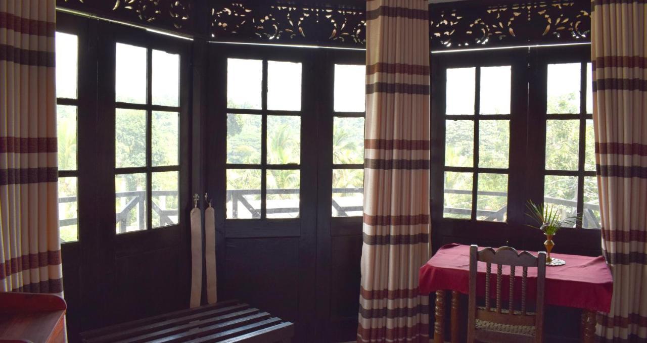 Kandy Holiday Home ภายนอก รูปภาพ