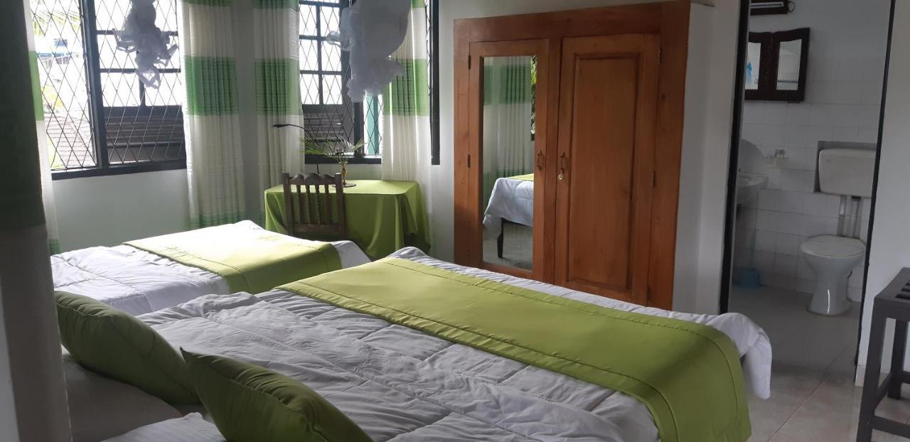 Kandy Holiday Home ภายนอก รูปภาพ
